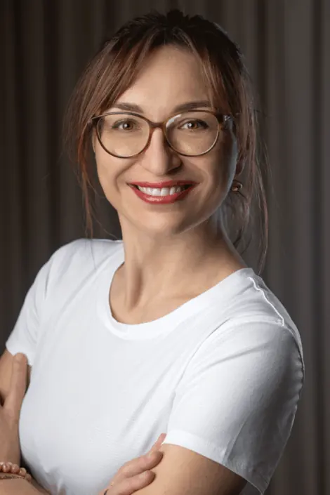 Lena Tschusov — Pilates · Reformer · Beckenboden